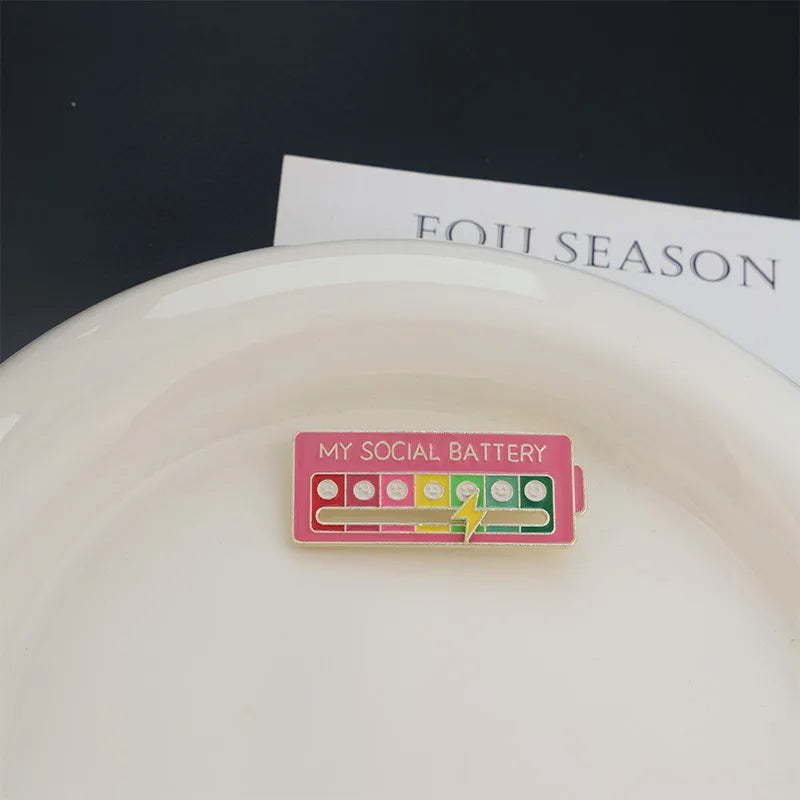 Social Battery Mood Brooch, Rotating Expression Pin, Funny Gift for Him and Her