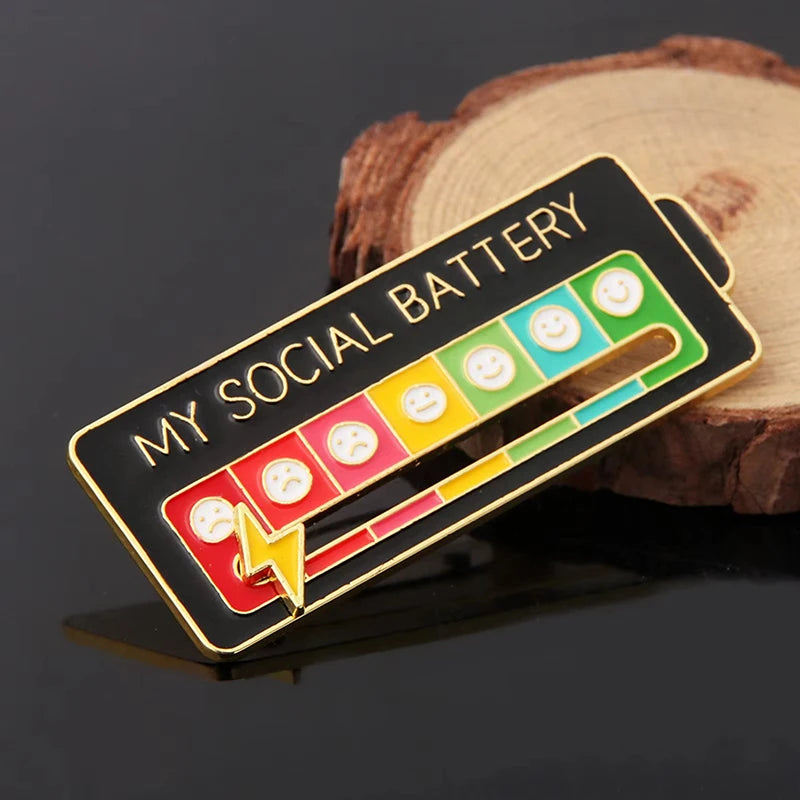 Social Battery Mood Brooch, Rotating Expression Pin, Funny Gift for Him and Her