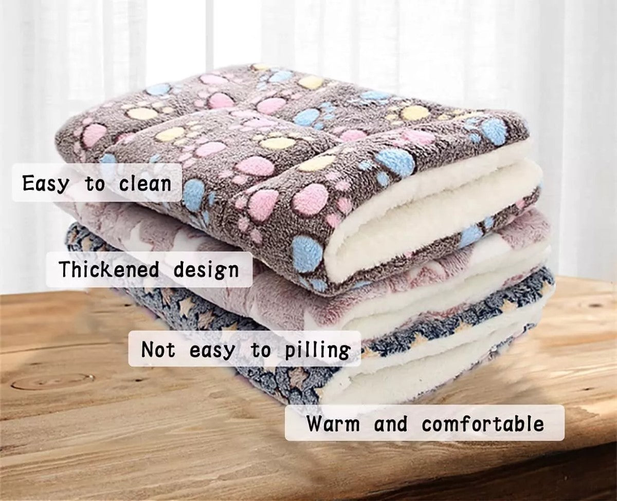 Fleece Pet Blanket and Bed Mat, Thermal Warmth for Cats and Dogs